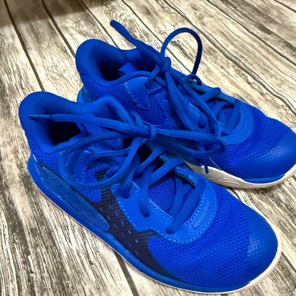 Under Armour Other - Boys Under Armor shoes size 2